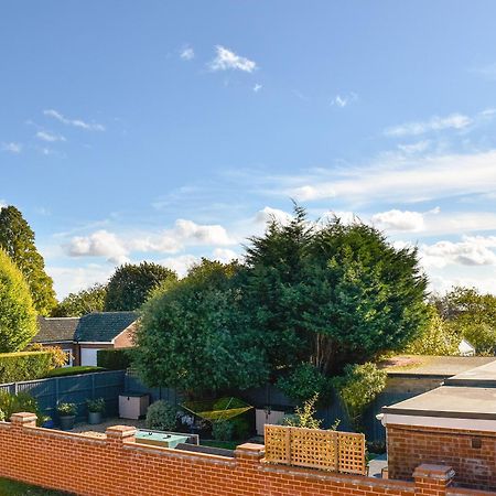 Secretseaview Villa West Mersea Bagian luar foto